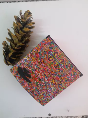 WOODEN SQUARE KEEPSAKE BOXES WITH WHEN COLORS SPEAK ARTWORK WOODEN SQUARE KEEPSAKE BOXES WITH WHEN COLORS SPEAK ARTWORK