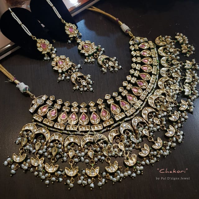 Chakori Kundan Necklace Set