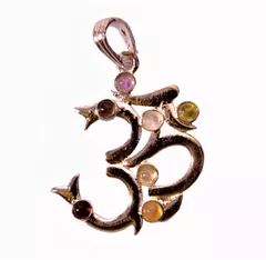 Seven Chakra Crystal Reiki Pendant: Om/Aum (11343)