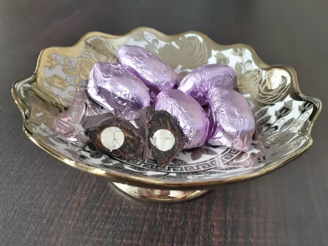 Dates Chocolates