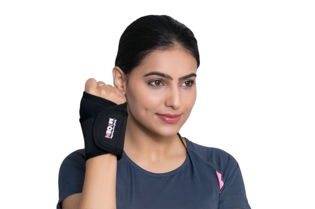 NEOLIFE Neoprene Wrist Binder With Thumb Support Sports Care