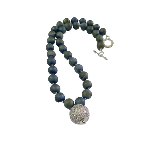 Kalainayam by Aarthi - Agate Beads with Cz Pendant