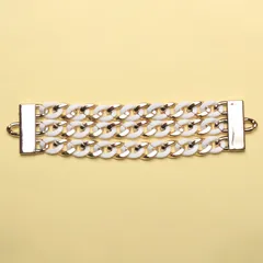 Chain-links showy bracelet-ornament