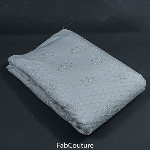 White Dyeable Muslin Embroidery (60Cm Piece)