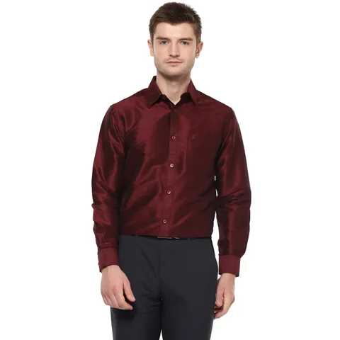 Khoday Williams Men's Maroon Poly Silk Solid Regular Fit Shirt