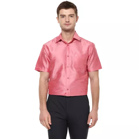 Khoday Williams Men's Dark Pink Poly Silk Solid Regular Fit Shirt