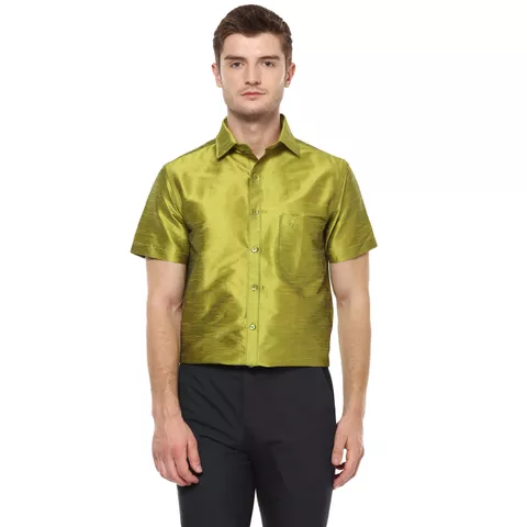 Khoday Williams Men's Green Poly Silk Solid Regular Fit Shirt