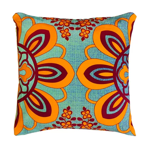 Dazzling Flower Motif Cushion Cover