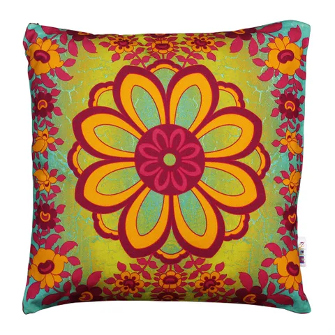 Spectacular Flower Motif Cushion Cover