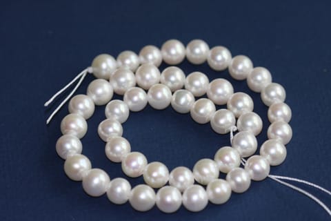 1 String, 10mm Acrylic Japanese Pearls Beads White