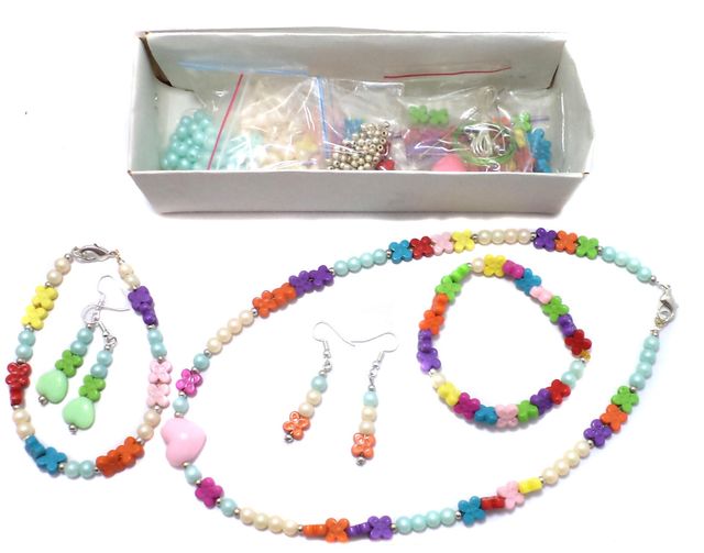 kids jewellery making kit