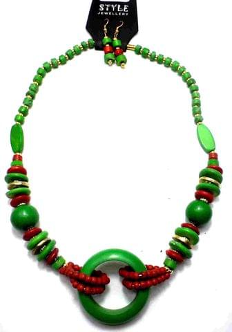 Beaded Necklace For Girls Green Red and Green
