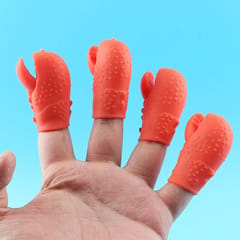 12 PCS TPR Soft Rubber Small Animal Finger Dolls Kindergarten Crab Pliers Mini Finger Toys