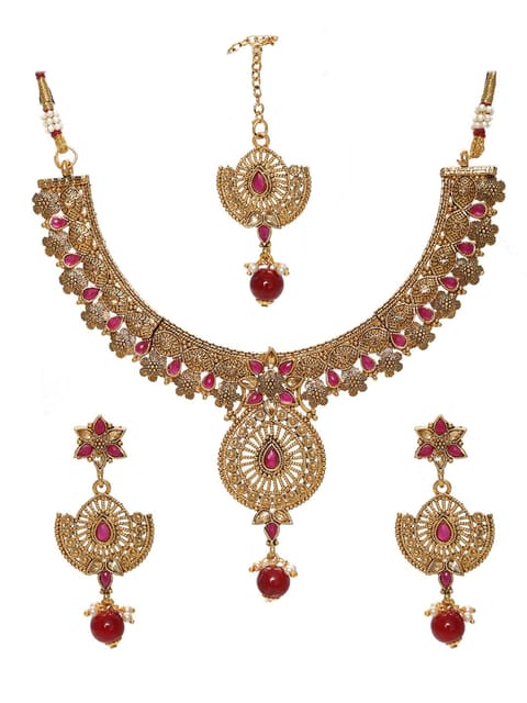 Antique Necklace Set in Gold finish - CNB6620