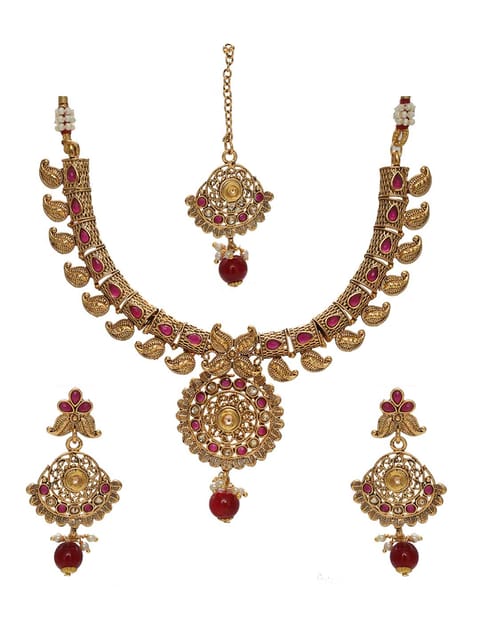 Antique Necklace Set in Gold finish - CNB6626