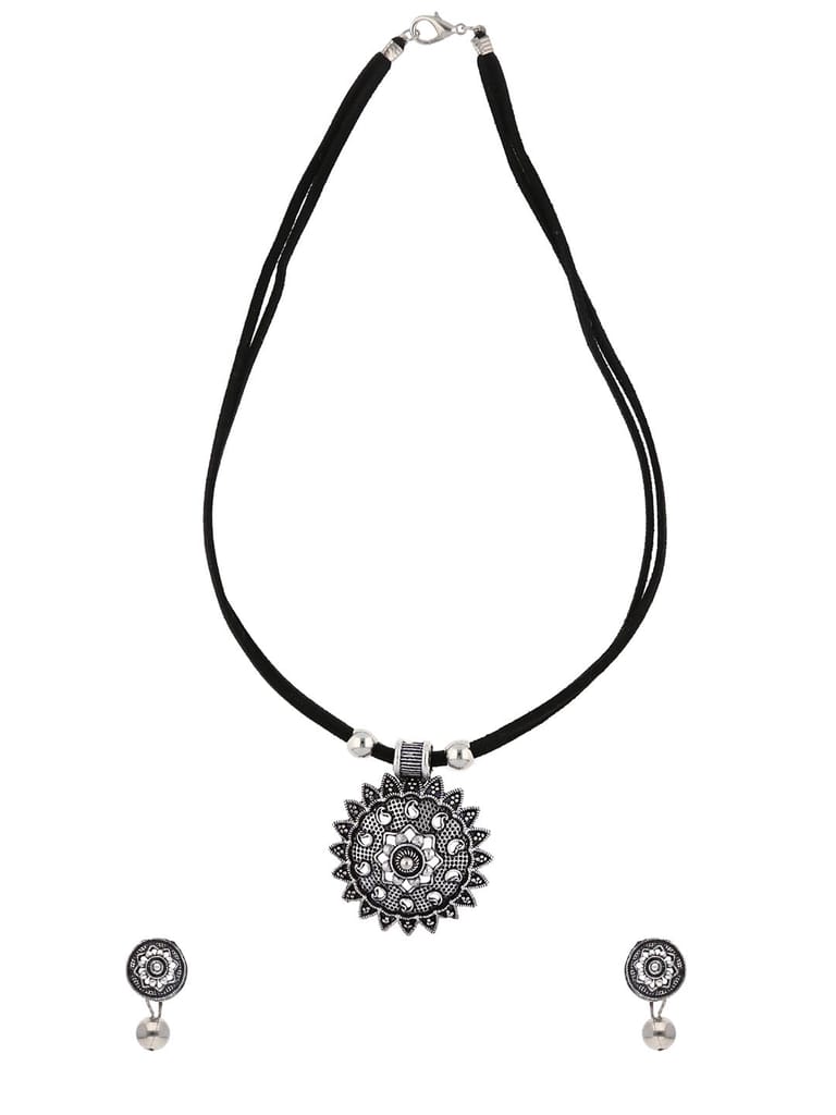 Pendant Set in Oxidised Silver finish - CNB19904