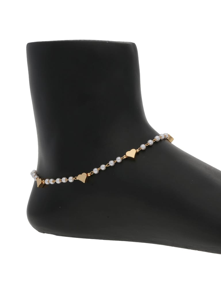 Western Loose Anklet in Gold finish - CNB27286