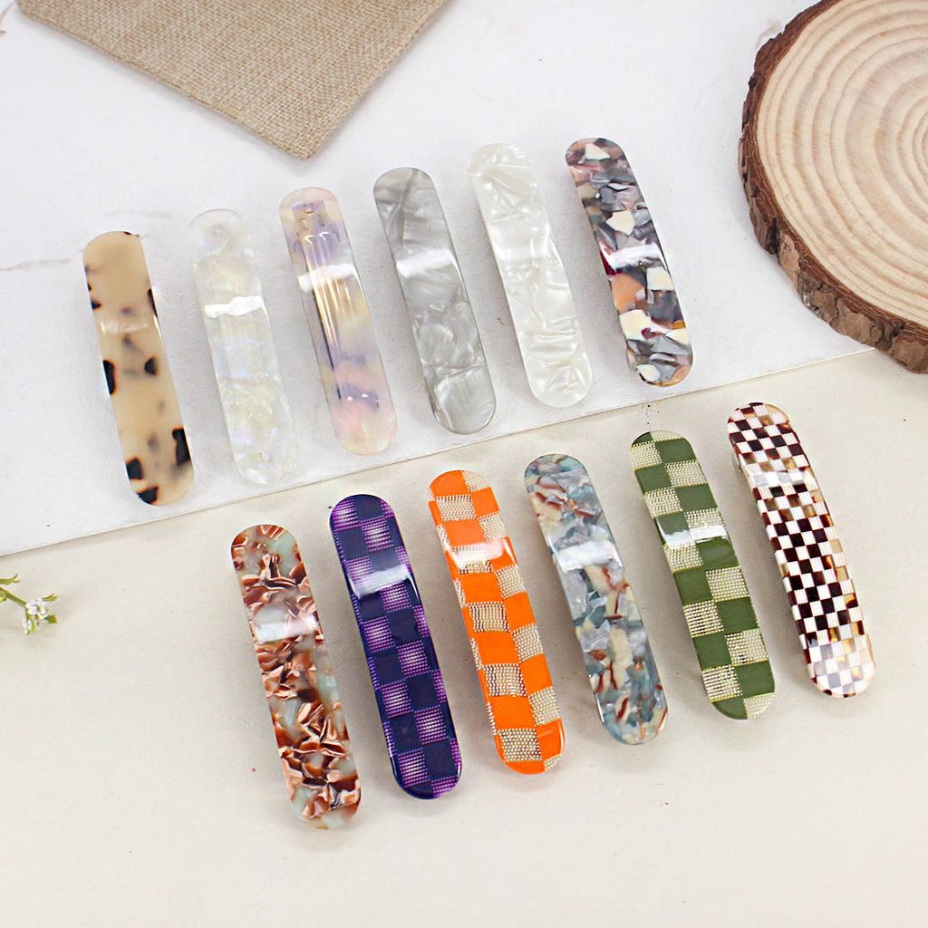 Printed Hair Clip in Assorted color - CNB30498