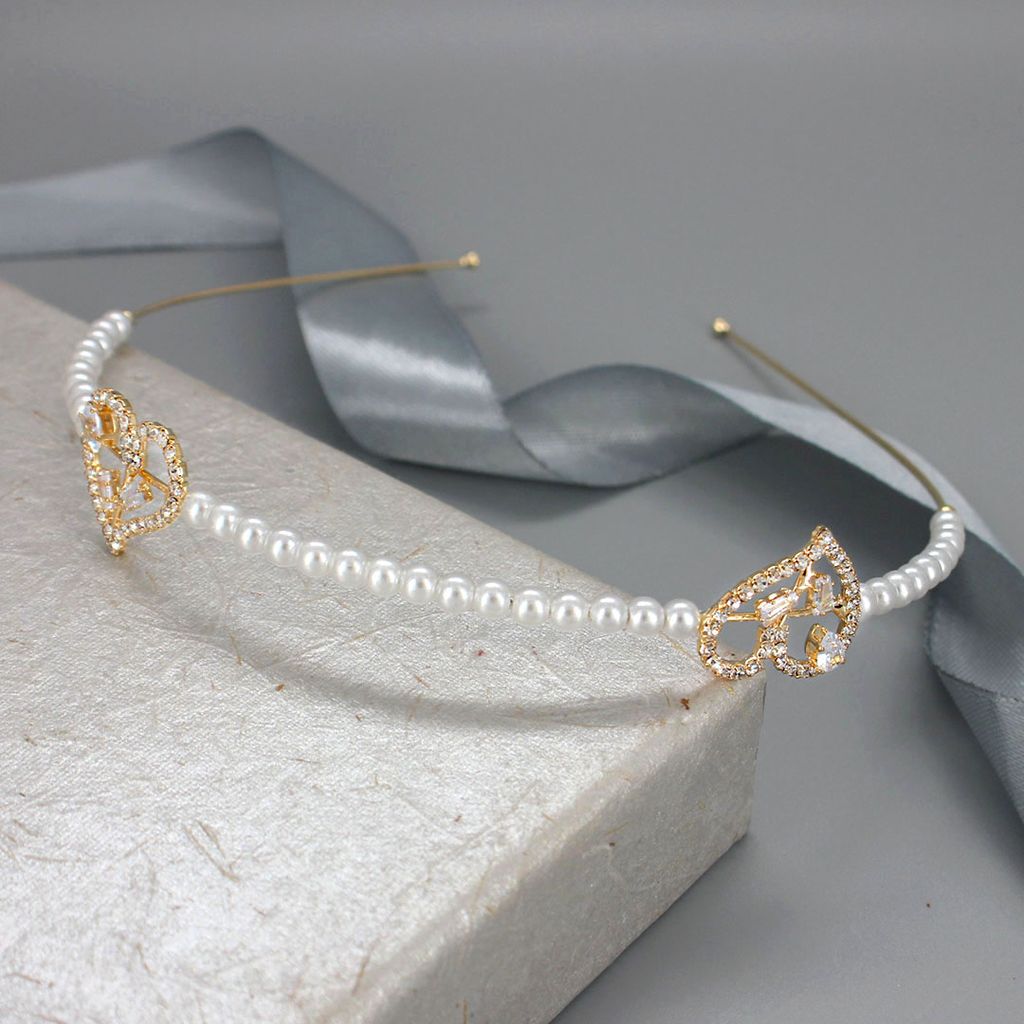 Pearls Hair Band in Gold finish - PARK20GO