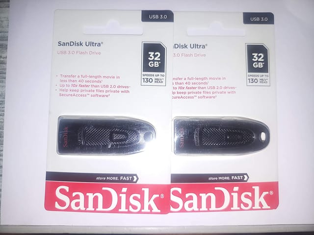 Sandisk Ultra USB 3.0 Flash Drive 32gb Upto 100mbps, Pack of 2�