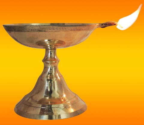 Brass Table Decor Panti Stand Deepak No. 2 - 5*4*4* Inch (F685 B)