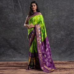 Pochampally Ikkat Silk Saree / Green Colour / Violet Gold Border HPISSTL0122