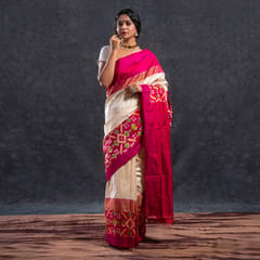 Pochampally Ikkat Silk Saree / White Colour / Pink Border HPISSGR0121