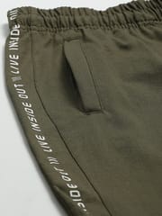 Alcis Men Olive Green Solid Regular Fit Track Pants - Quick-Dry