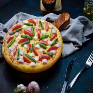 Garden Delight Pizza-Medium (serves 2, 24.5 Cm)